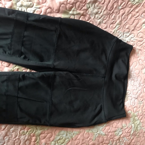 XS POP Fit Active Leggings with Pockets - Picture 2 of 3